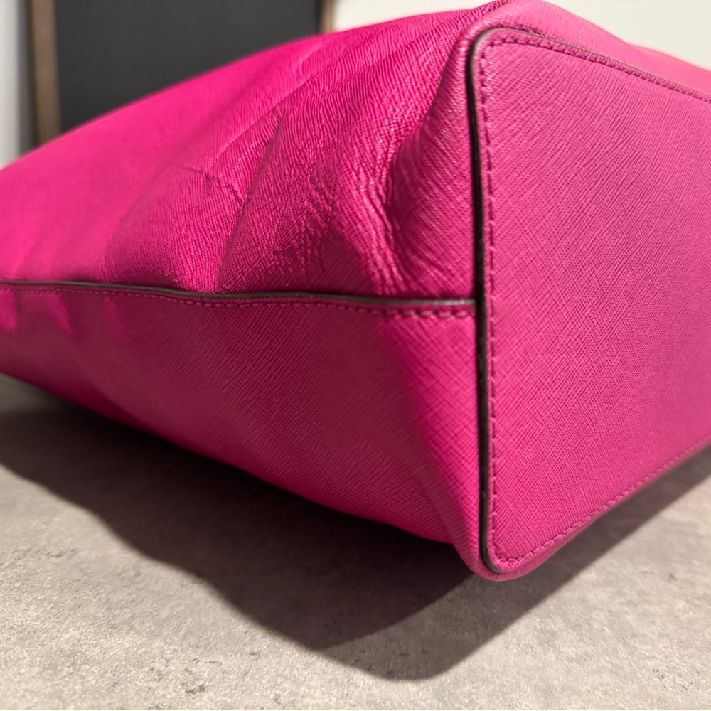 Michael Michael Kors Pink Tote! Preowned!! - Picture 6 of 12